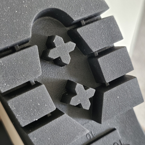 TORY BURCH BLACK HURRICANE RUBBER ALL WEATHER RAIN ANKLE BOOTS NWT - Picture 11 of 14